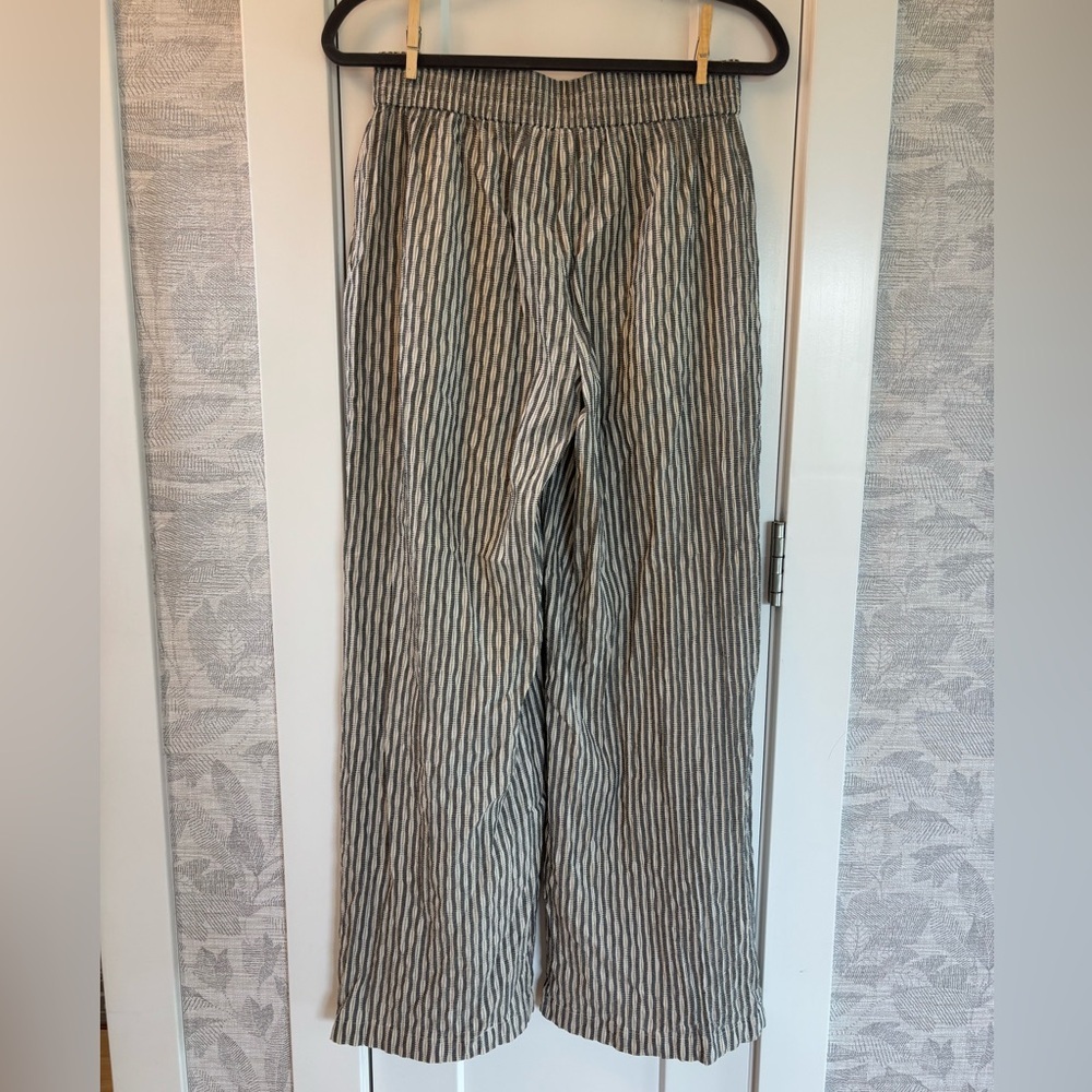 Express Wide Leg Pant Pinstripe Pattern Casual Lightweight Sz Small - Picture 2 of 10